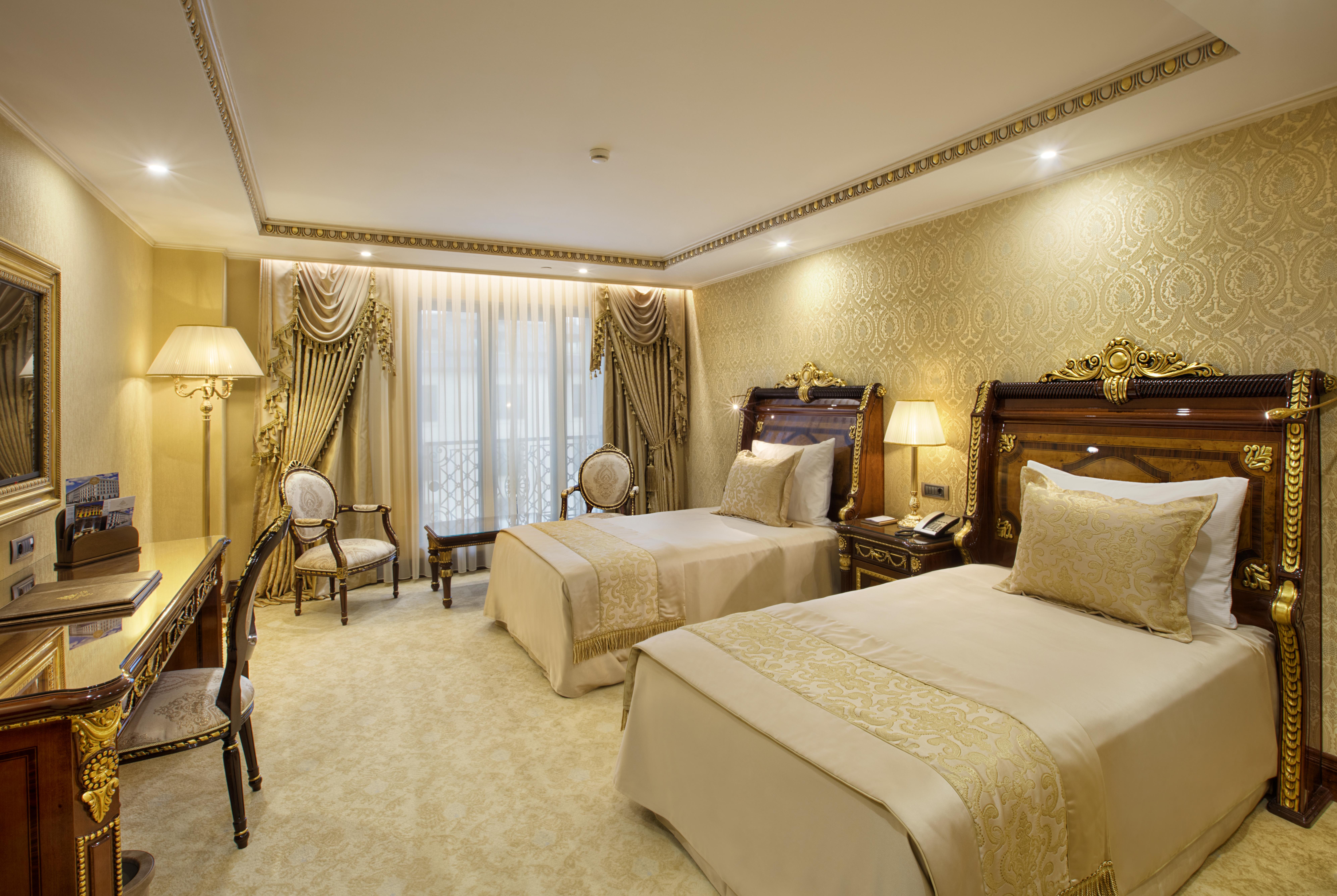 Ottoman'S Life Hotel Deluxe Stambuł Zewnętrze zdjęcie A room at the Four Seasons Hotel