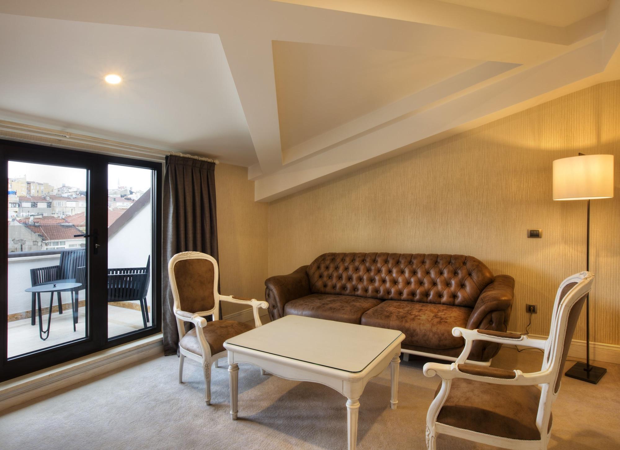 Ottoman'S Life Hotel Deluxe Stambuł Zewnętrze zdjęcie A suite at the hotel