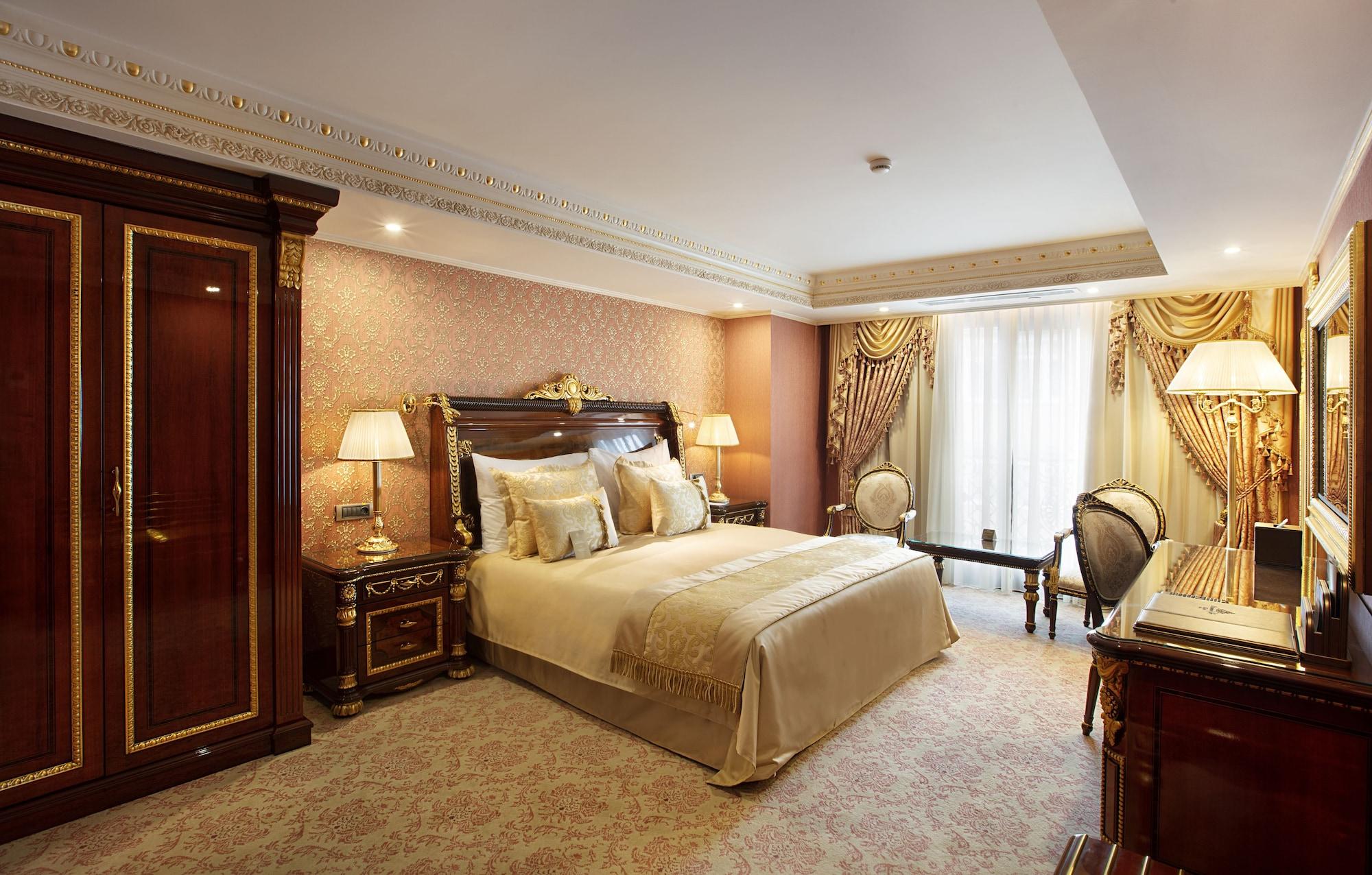 Ottoman'S Life Hotel Deluxe Stambuł Zewnętrze zdjęcie A suite at the Four Seasons Hotel